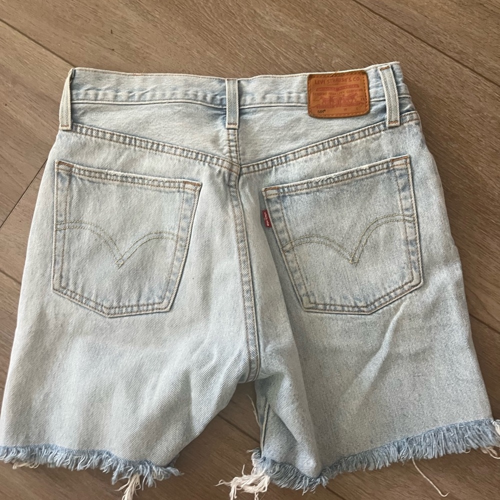Levi’s mid shorts